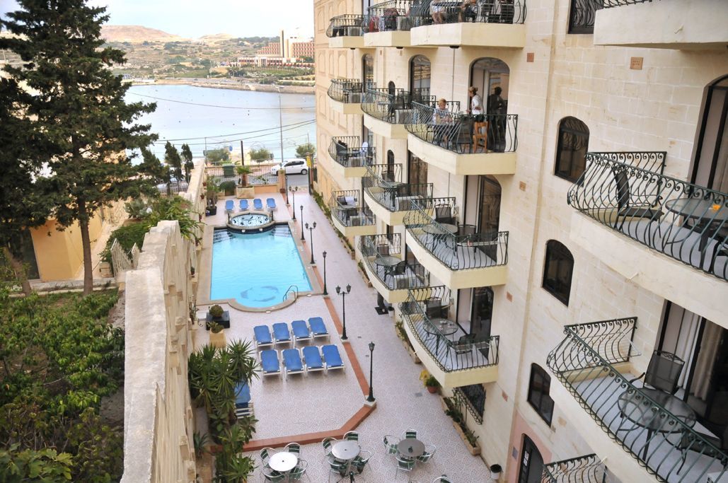 الشقق الفندقية كاورافي  White Dolphin Complex المظهر الخارجي الصورة