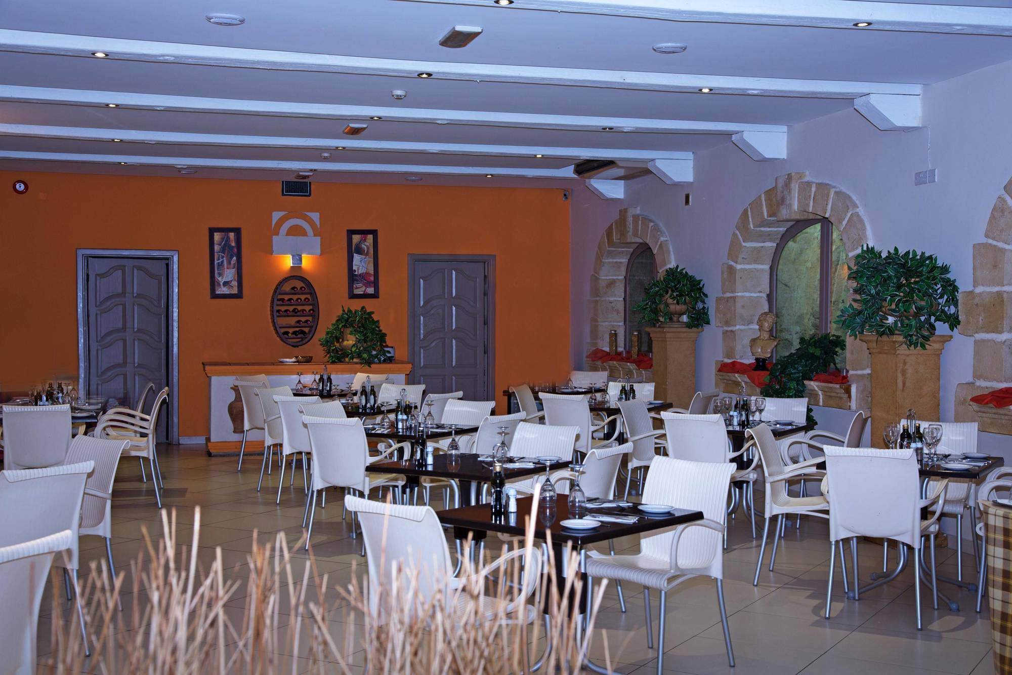 الشقق الفندقية كاورافي  White Dolphin Complex المظهر الخارجي الصورة
